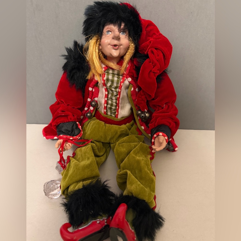 Large Christmas Elf - 18”